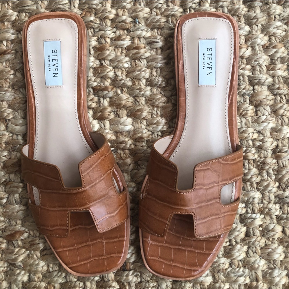 Steve Madden Hadyn Sandal. Size 9.5